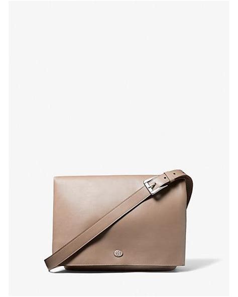 borsa messenger michael kors|Gloria Medium Leather Messenger Bag .